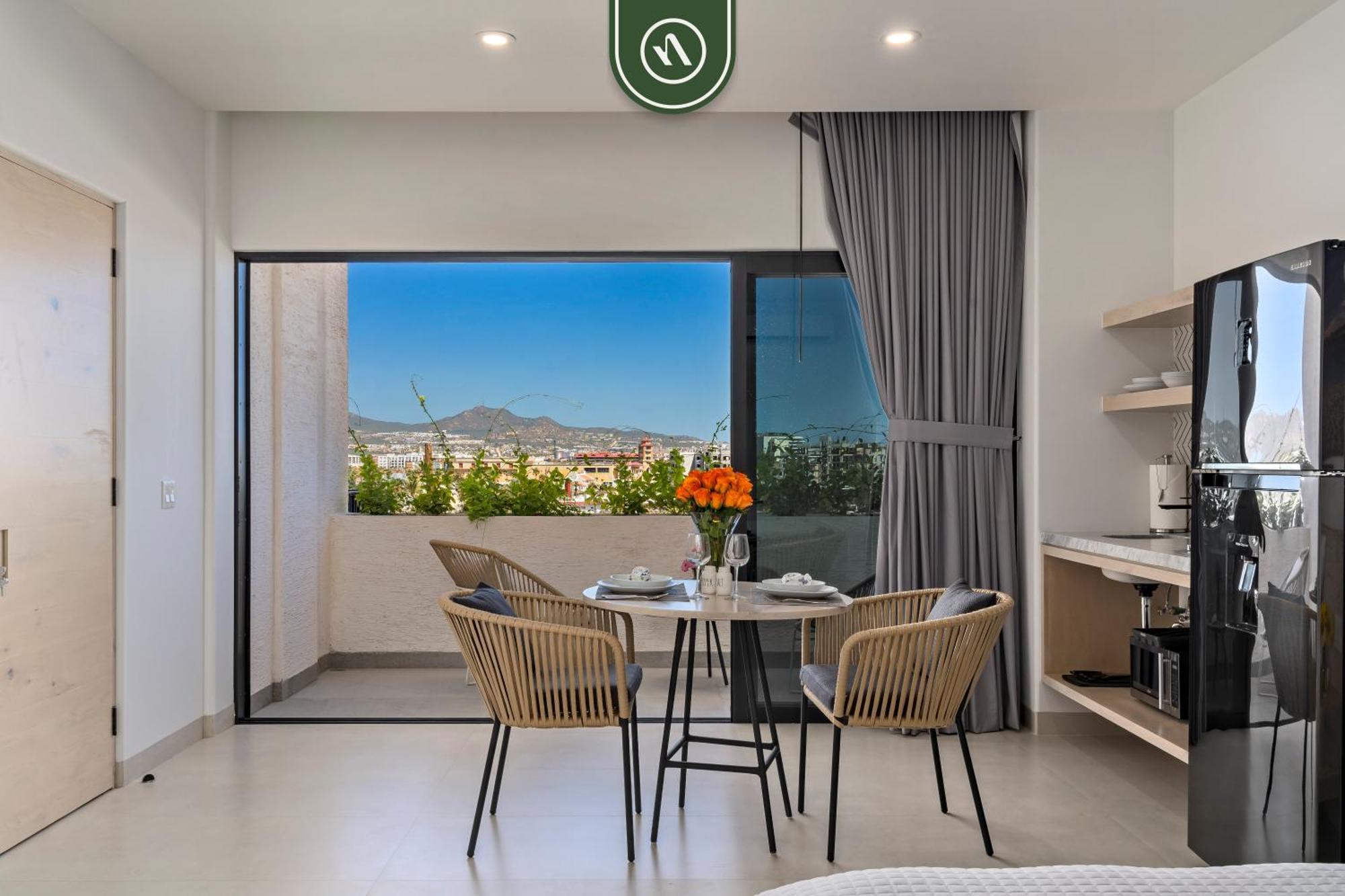 Condo Near Marina - Downtown - Pool - King 카보산루카스 외부 사진
