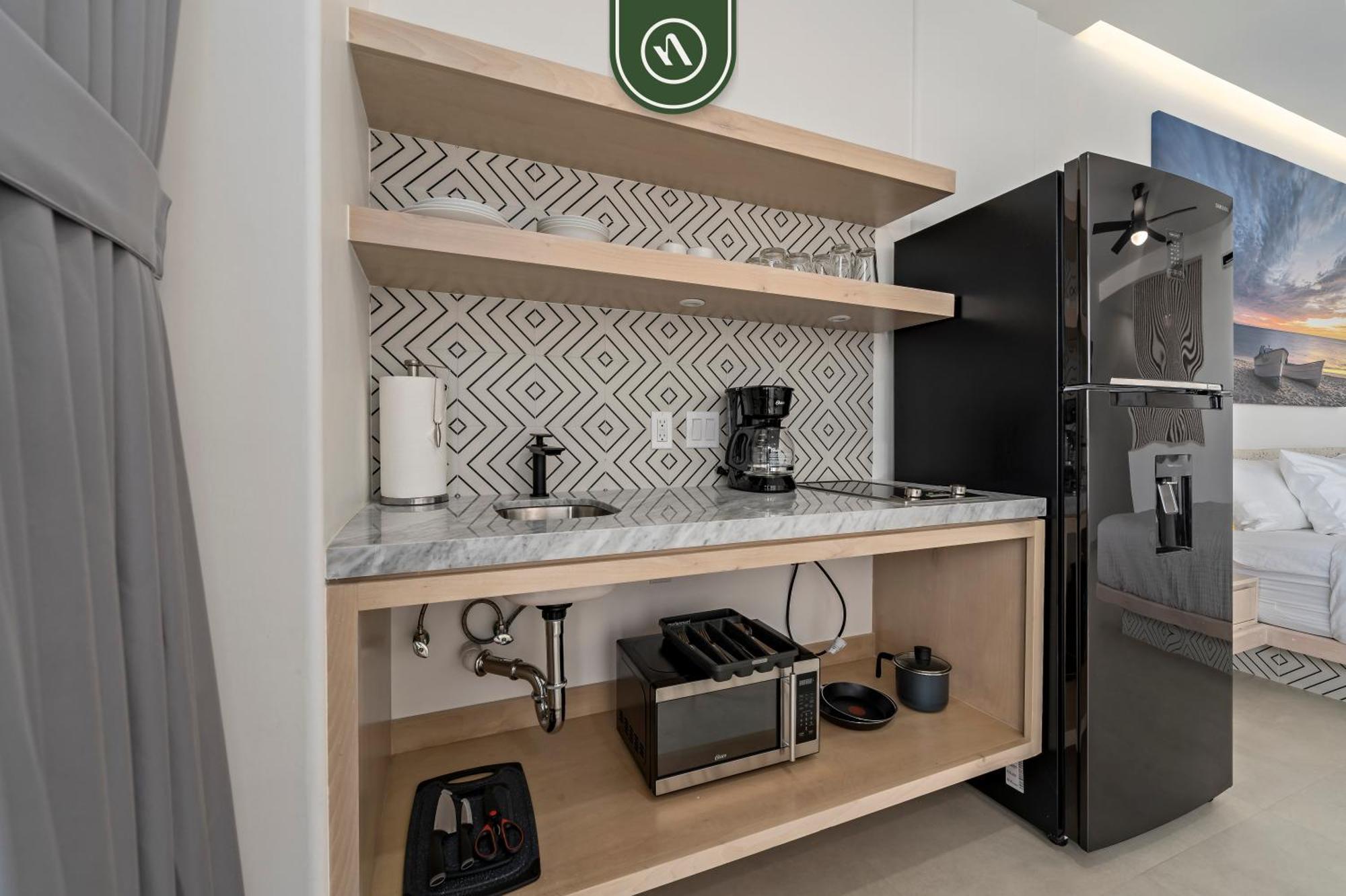 Condo Near Marina - Downtown - Pool - King 카보산루카스 외부 사진