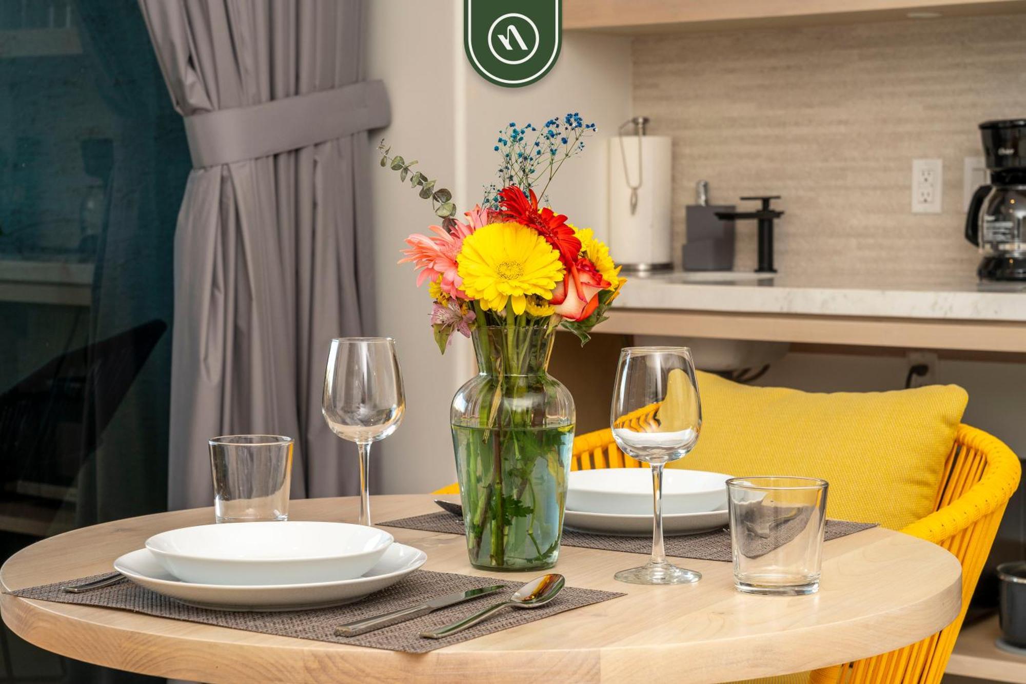 Condo Near Marina - Downtown - Pool - King 카보산루카스 외부 사진