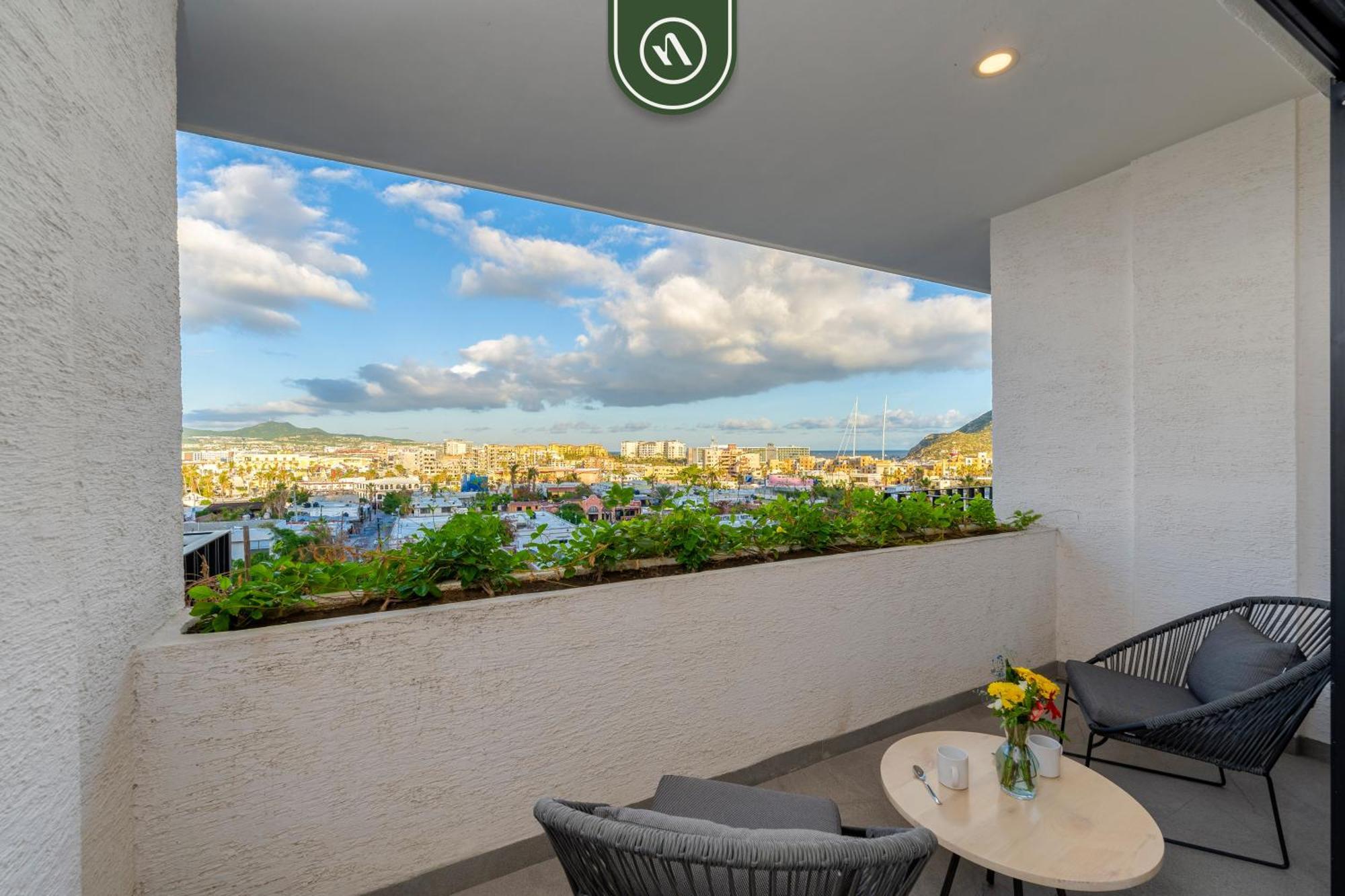 Condo Near Marina - Downtown - Pool - King 카보산루카스 외부 사진